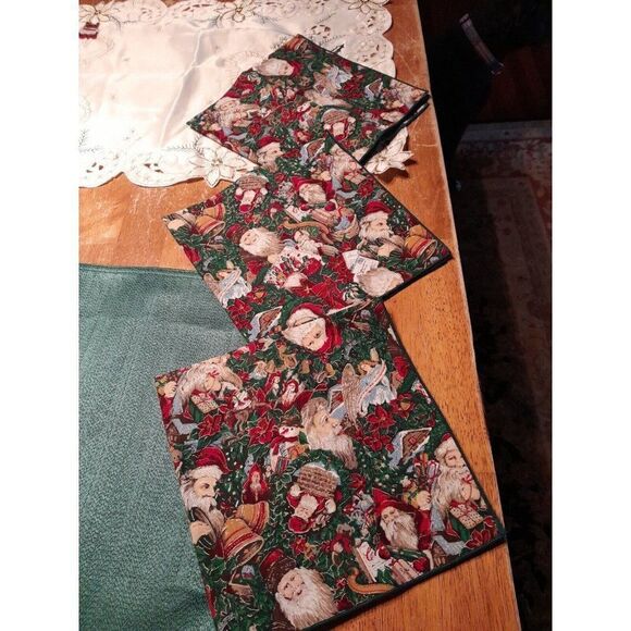 Vintage Christmas Linens Lot Table Runner Napkin Placemat 24 Pieces - Picture 2 of 13
